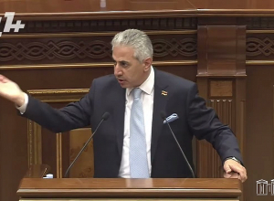 Սո՜ւս նստեք տեղներդ, միլիոններ եք ծախսում․ Էդգար Ղազարյանը՝ ՔՊ-ին