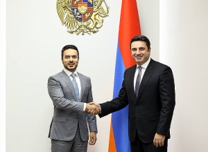ԱԽ քարտուղարն ընդունել է Կատարի դեսպանին