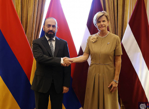 Ռիգայում Արարատ Միրզոյանի պաշտոնական քննարկումները մեկնարկել են Լատվիայի արտաքին գործերի նախարարի հետ առանձնազրույցով