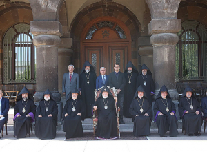 Գերագույն հոգևոր խորհուրդն անընդունելի է նկատել իշխանությունների՝ Եկեղեցու ներքին կյանքին միջամտելու շարունակվող քաղաքականությունը