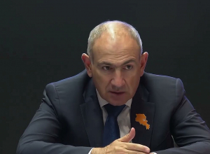 Փաշինյանը Ֆրանկֆուրտում հանդիպել է գործարար համայնքի ներկայացուցիչների հետ