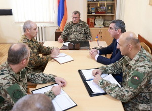 Պապիկյանի հանձնարարությամբ նախարարի տեղակալն այցելել է ՊՆ N զորամաս