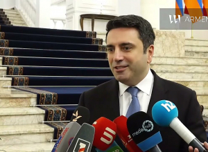 Պետք լինի՝ գազը Ադրբեջանից էլ կառնենք, Իրանից էլ, առևտուր էլ կանենք․ Ալեն Սիմոնյանի ճեպազրույցը
