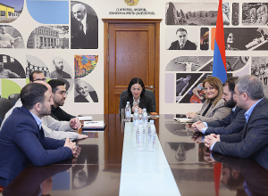 Ժաննա Անդրեասյանը հանդիպել է գիտնականների հետ