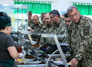 Կարեն Բրուտյանն այցելել է ՊՆ մի շարք զորամասեր